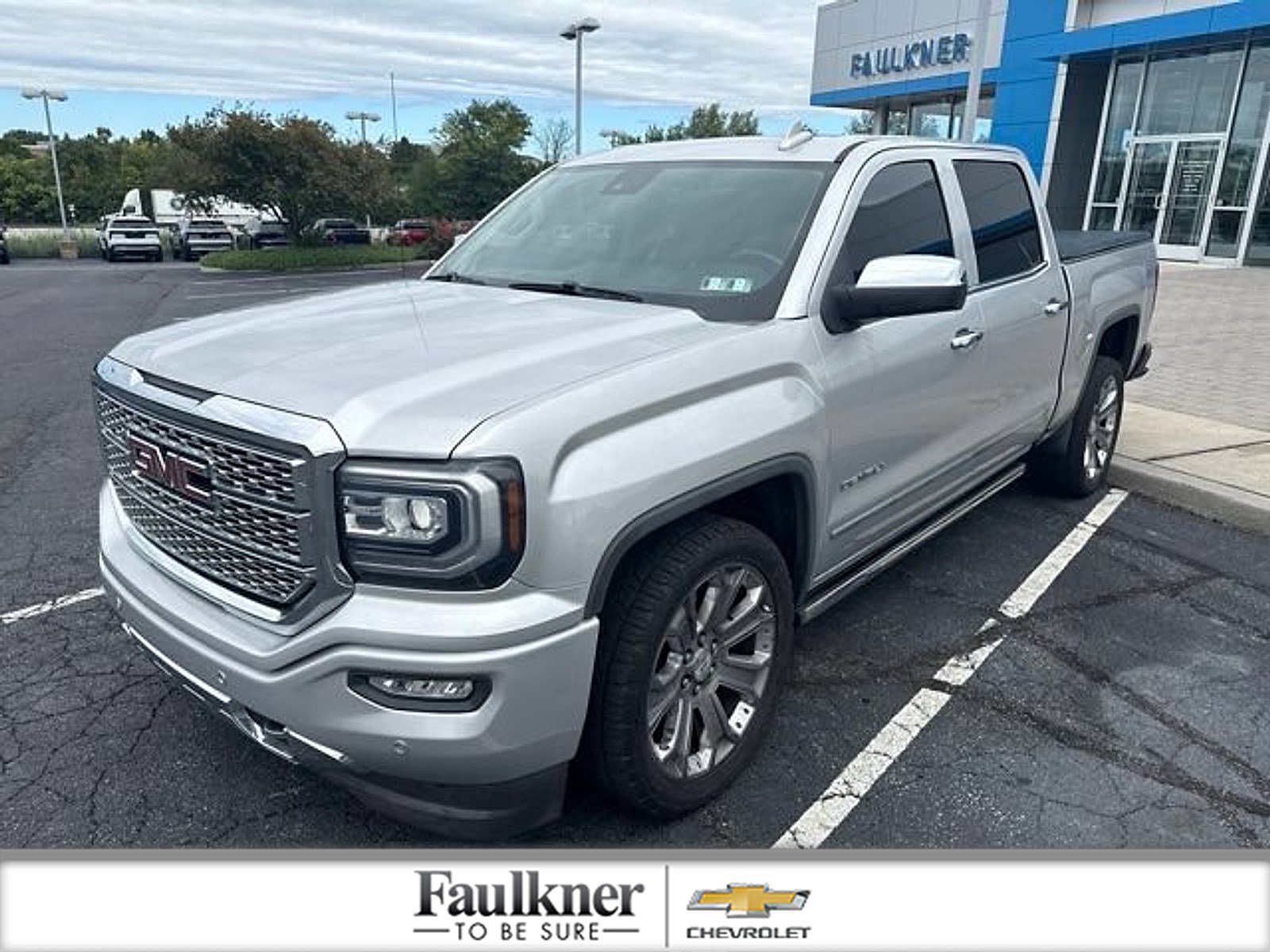 Used 2018 GMC Sierra 1500 Denali w/ Denali Ultimate Package AWD/4WD image 1
