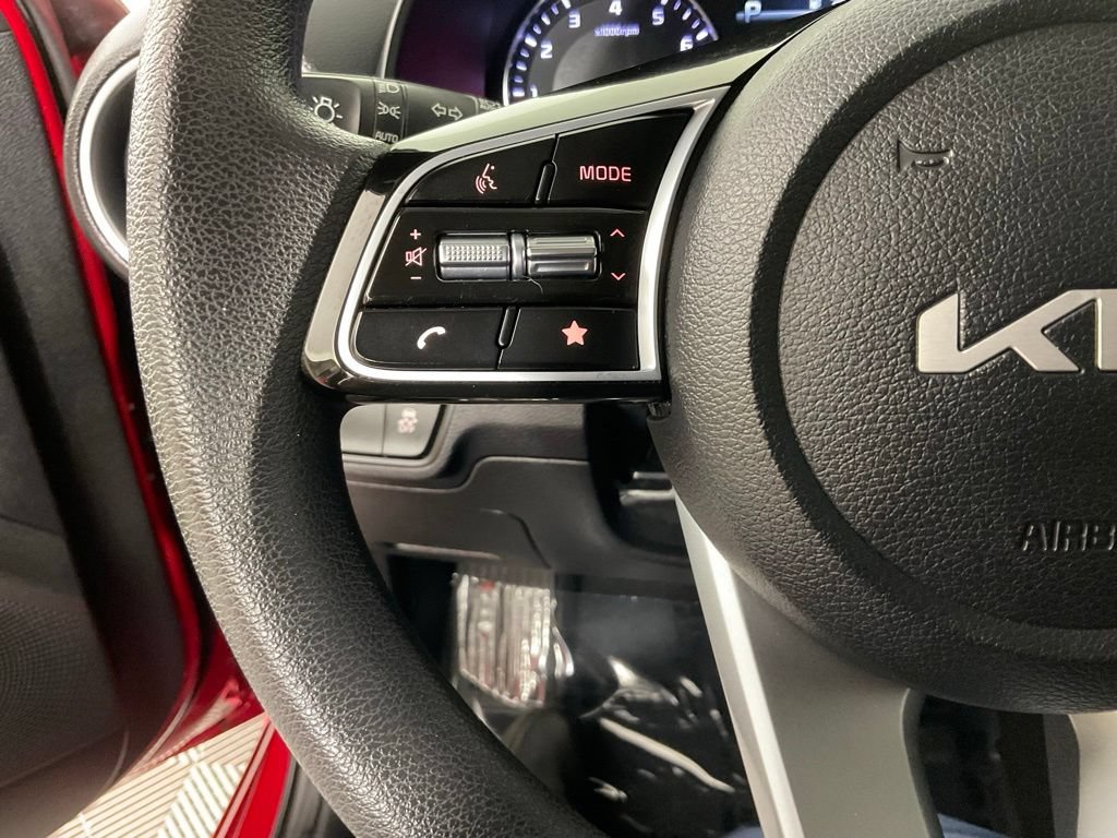 Used 2023 Kia Forte LXS w/ LXS Technology Package FWD image 23