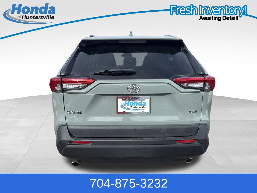 Used 2020 Toyota RAV4 XLE image 7