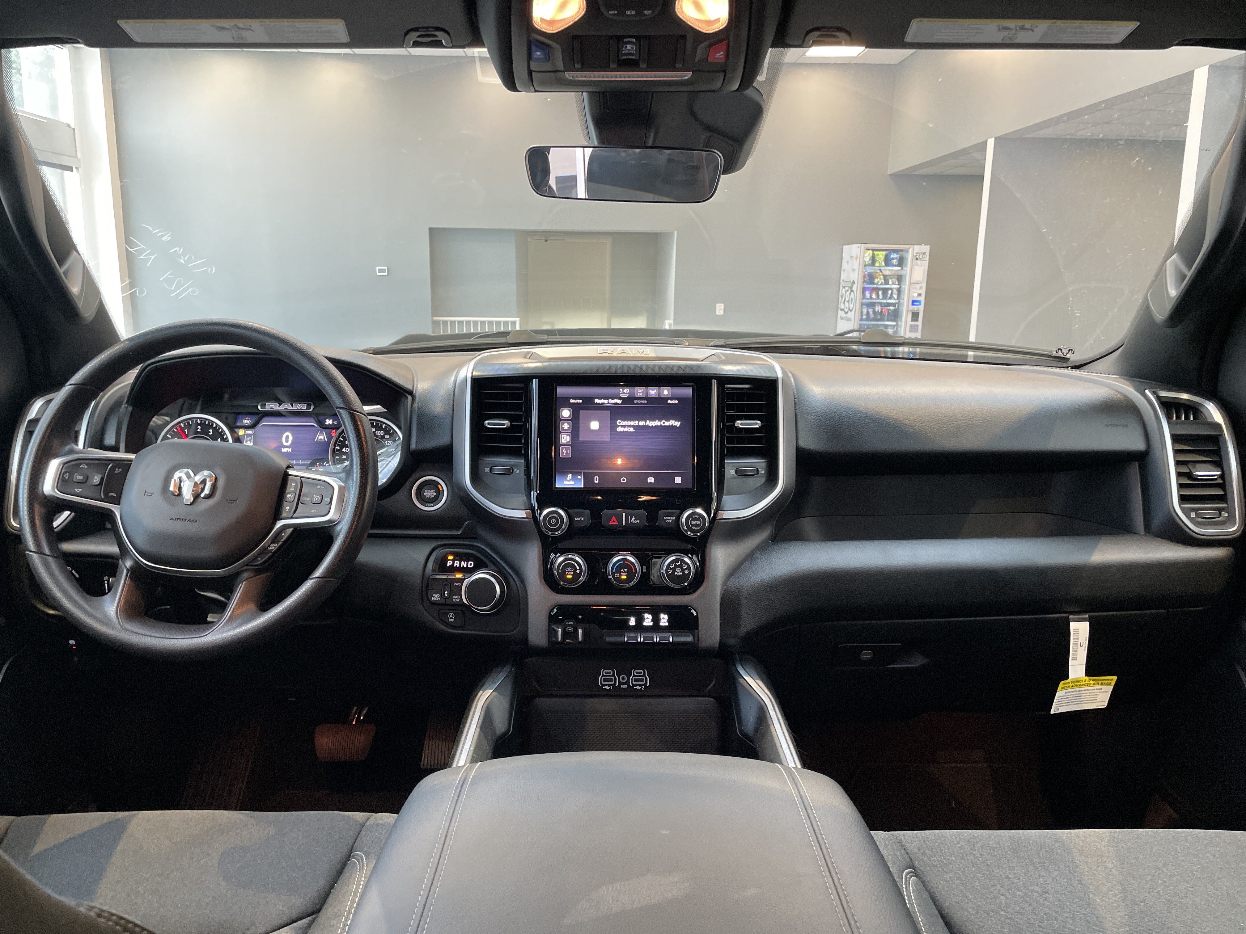 Used 2026 RAM 1500 Express AWD/4WD image 30