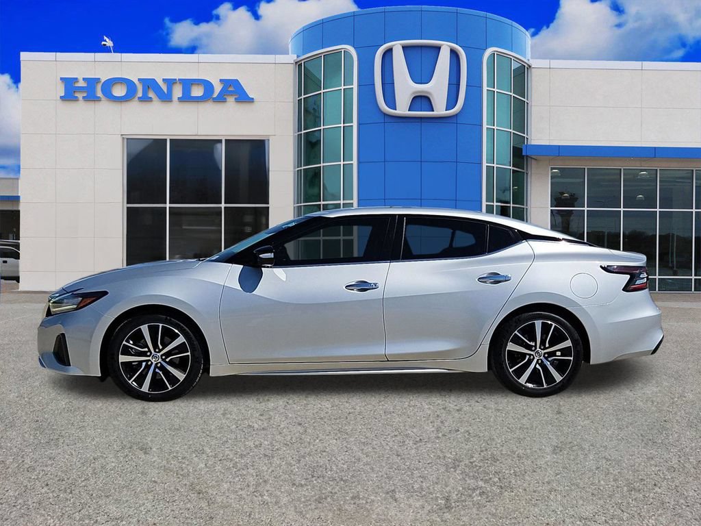 Used 2022 Nissan Maxima SV w/ Floor Mat Group FWD image 6