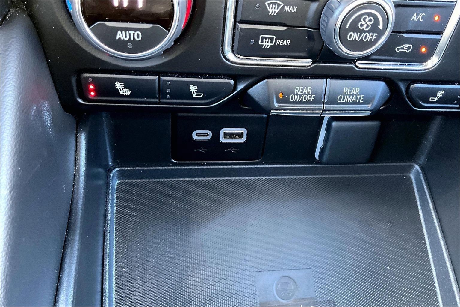 Used 2024 Chevrolet Tahoe LT image 16