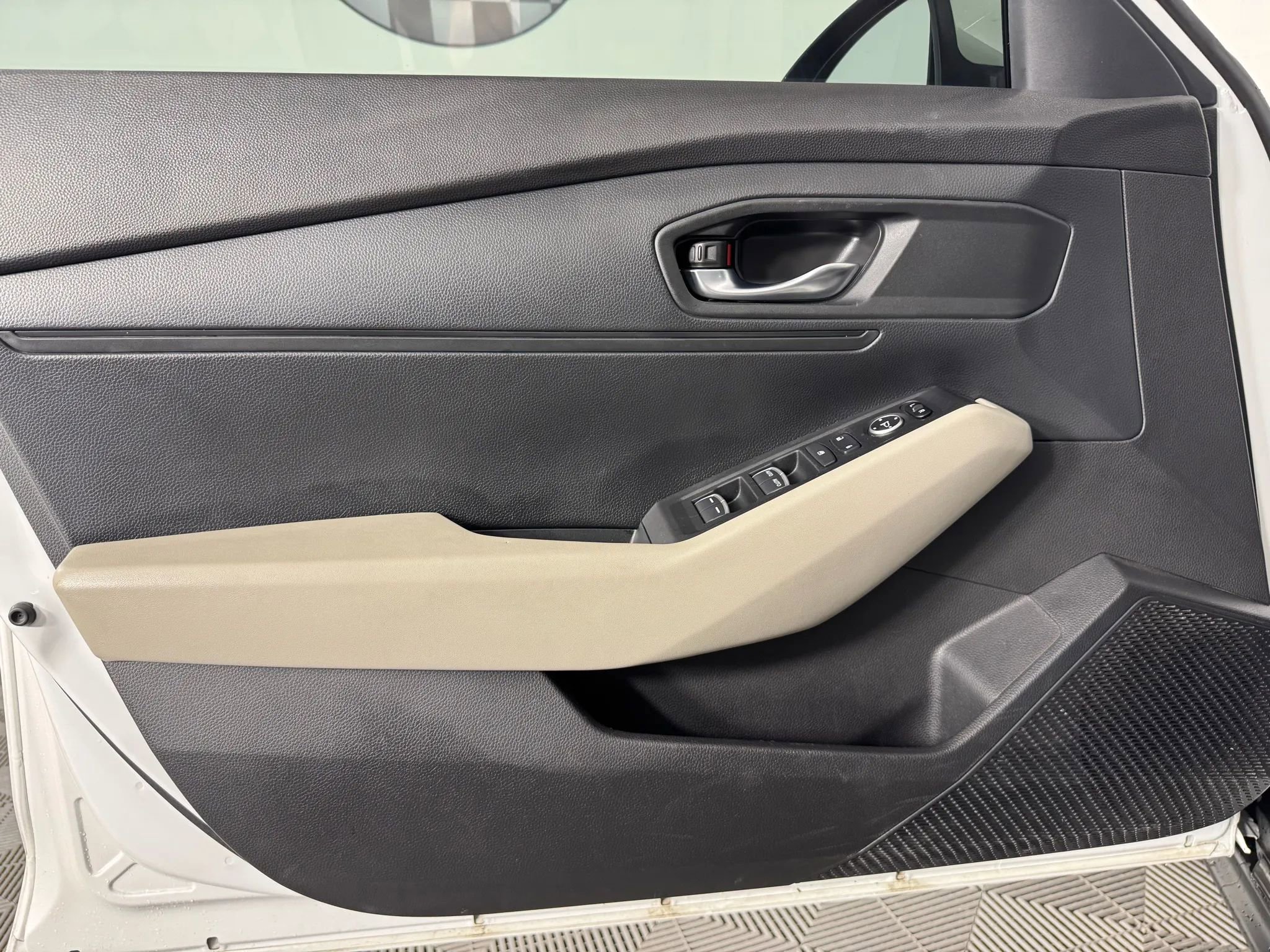 Used 2023 Honda Accord LX image 35