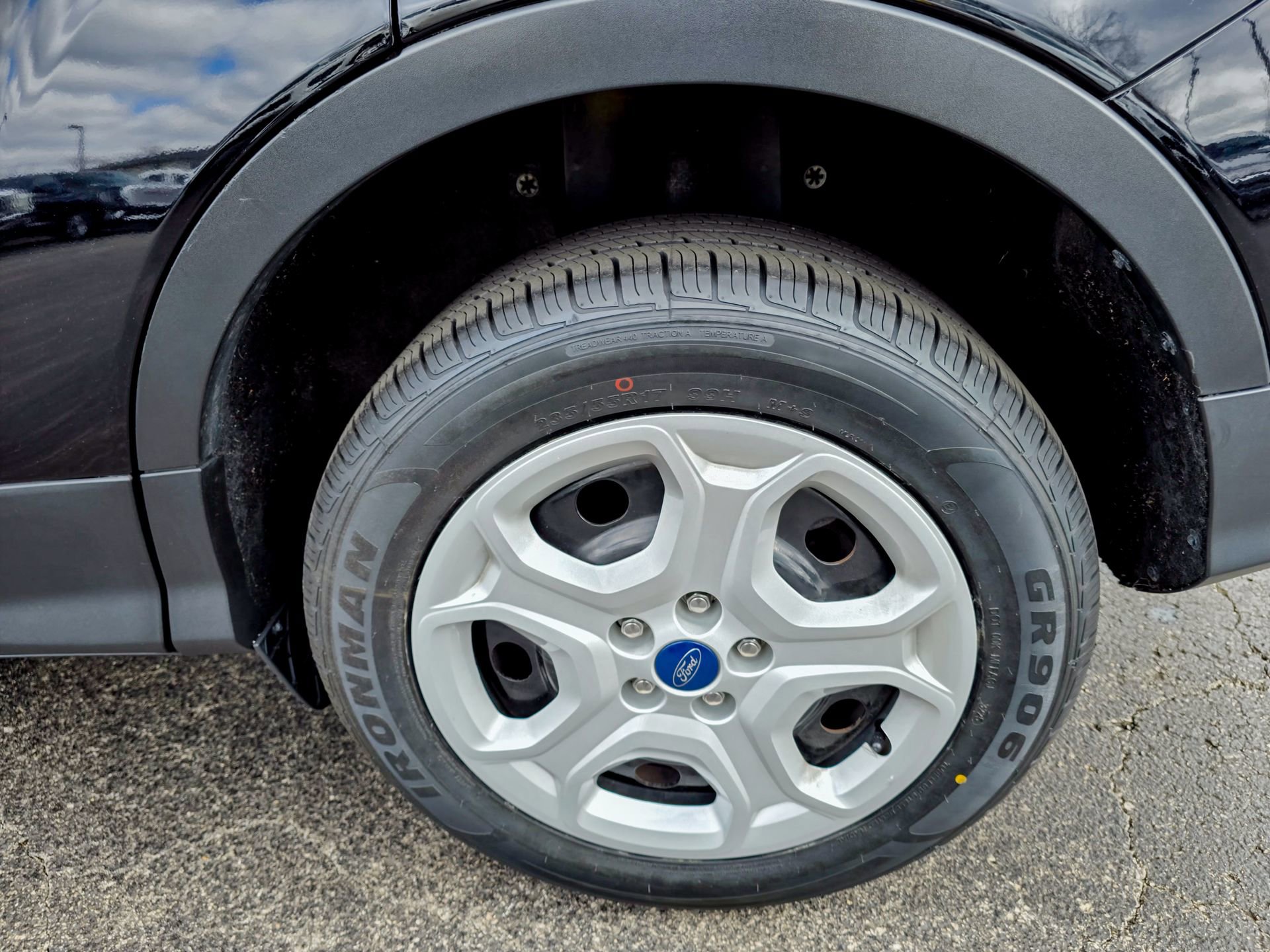 Used 2019 Ford Escape S image 24