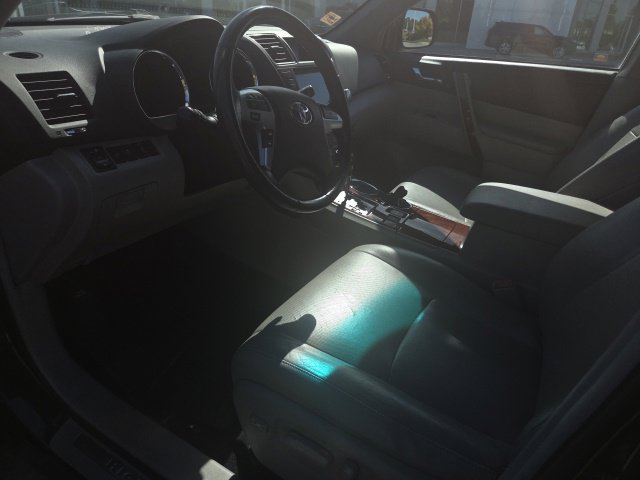 Used 2012 Toyota Highlander Limited w/ Tow Pkg FWD image 21