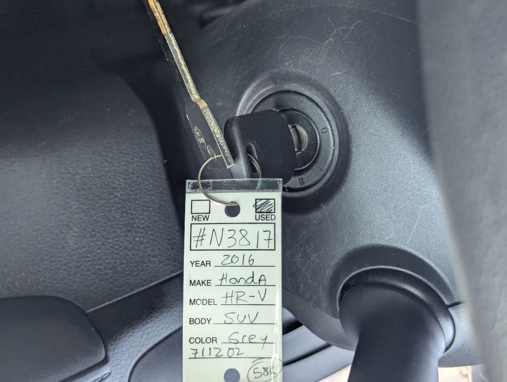 Used 2016 Honda HR-V LX image 34