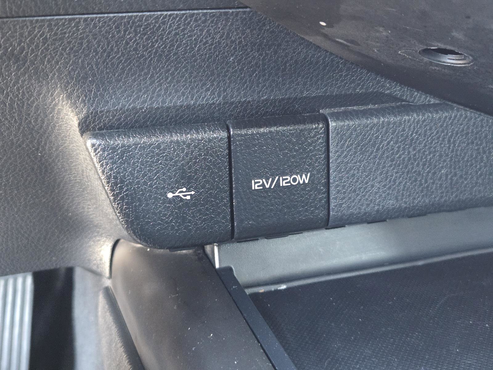 Used 2023 Toyota Camry SE FWD image 12