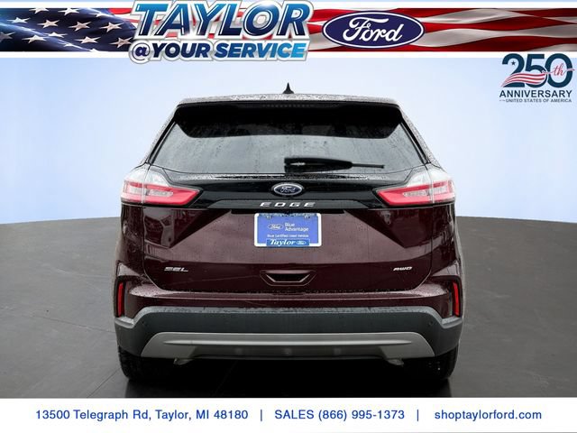 Certified 2024 Ford Edge SEL w/ Convenience Package AWD/4WD image 4