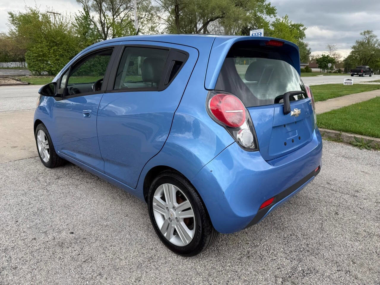 Used 2015 Chevrolet Spark LT FWD image 16
