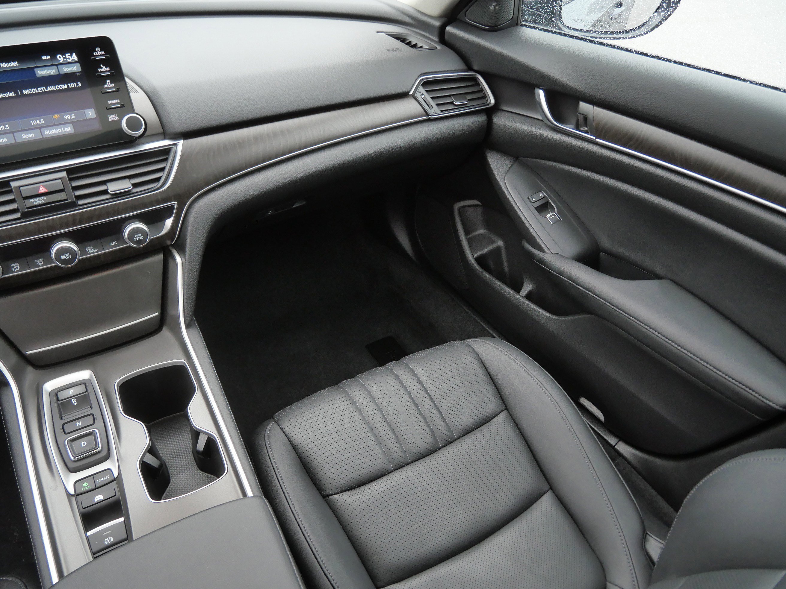 Used 2021 Honda Accord EX-L image 11