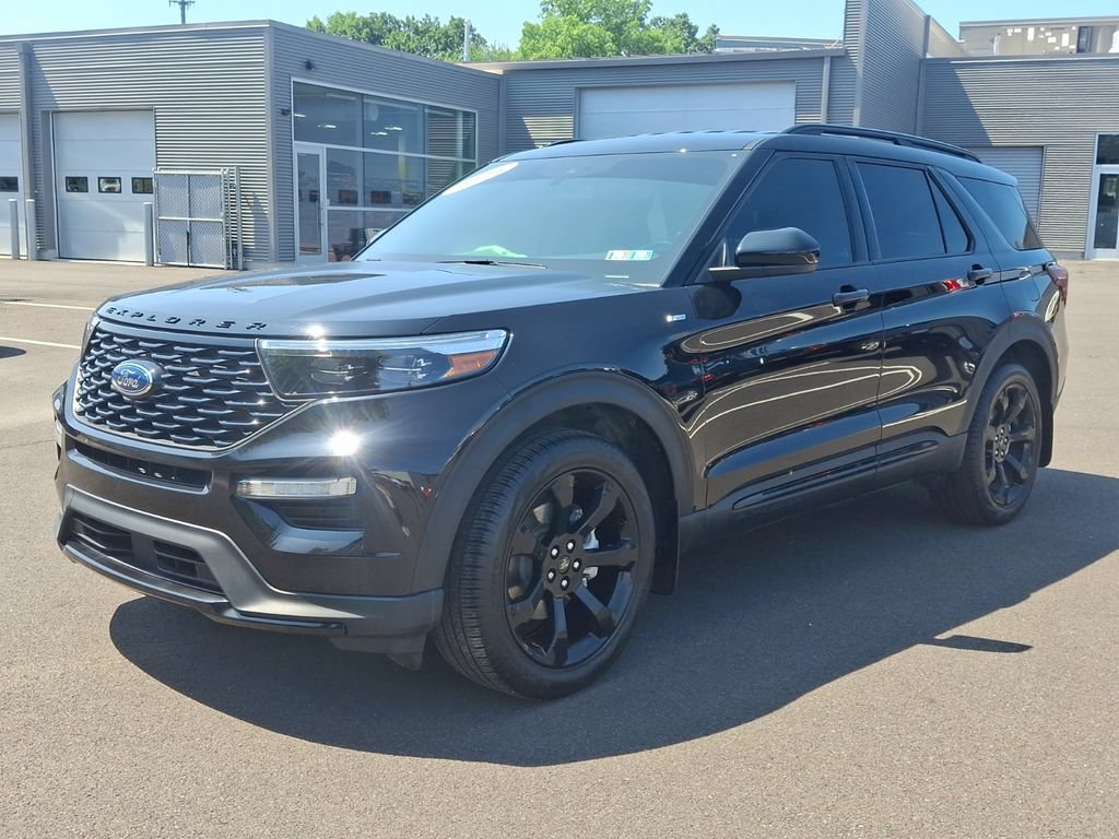 Used 2024 Ford Explorer ST-Line w/ Class IV Trailer Tow Package AWD/4WD image 6