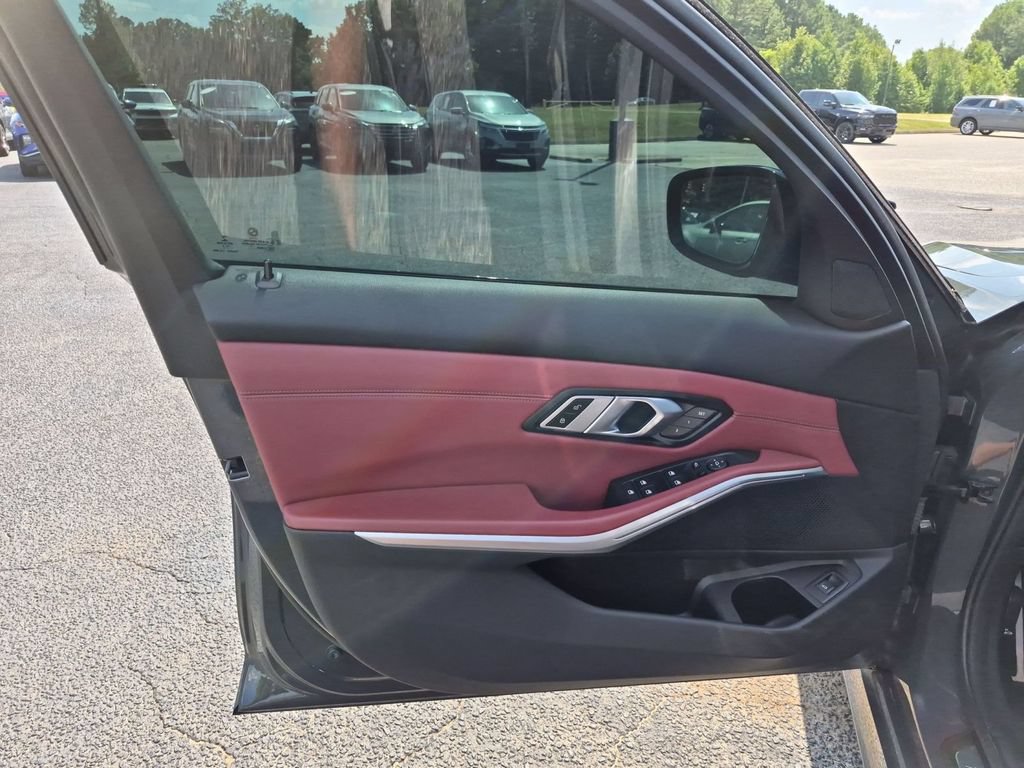 Used 2023 BMW M340i RWD image 13