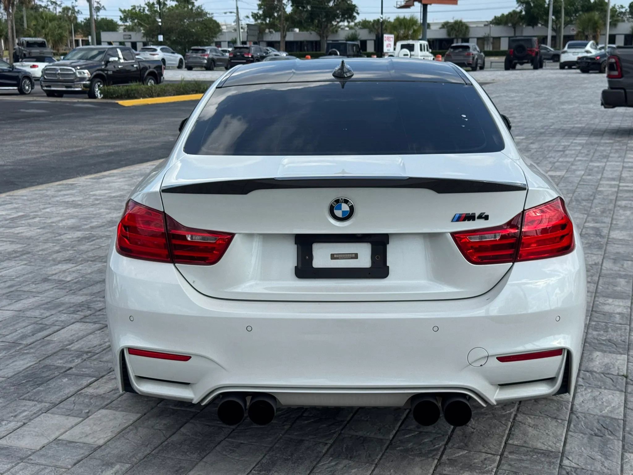 Used 2015 BMW M4 Coupe RWD image 7