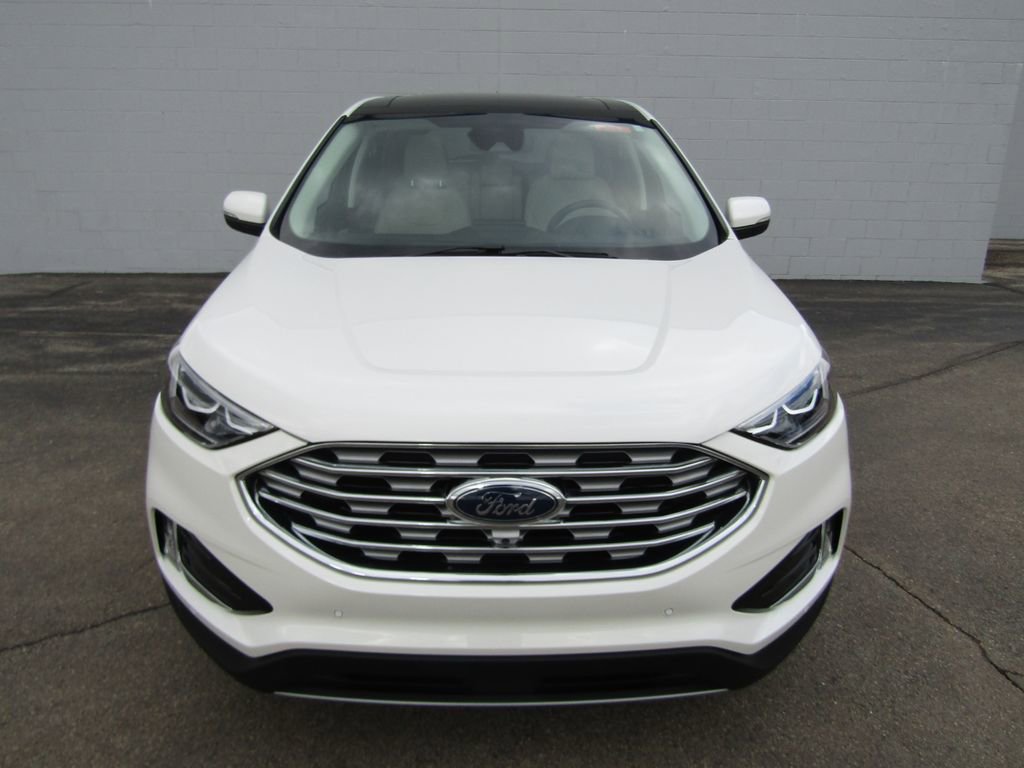 Used 2024 Ford Edge Titanium w/ Equipment Group 301A AWD/4WD image 3