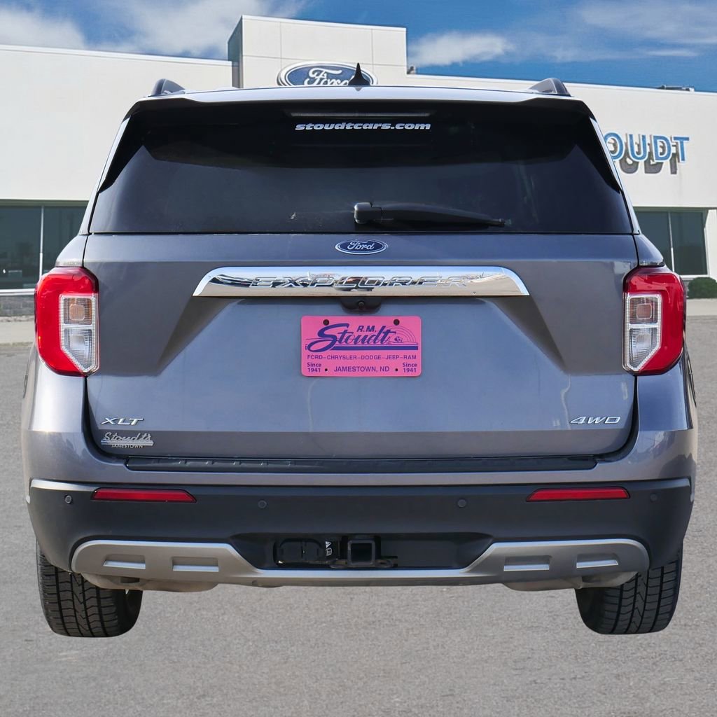 Used 2021 Ford Explorer XLT w/ Equipment Group 202A image 11