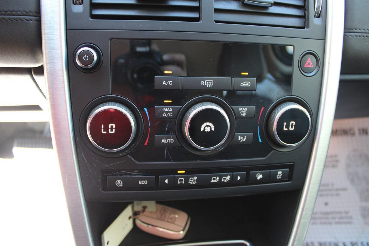 Used 2018 Land Rover Discovery Sport SE image 22