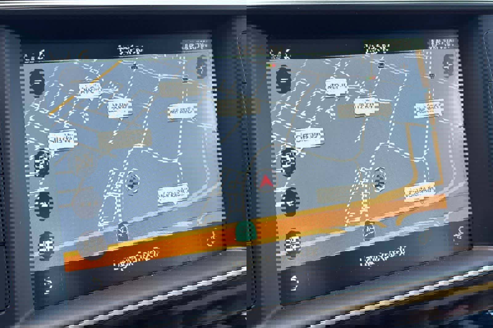 Used 2017 Jaguar F-PACE Prestige image 21