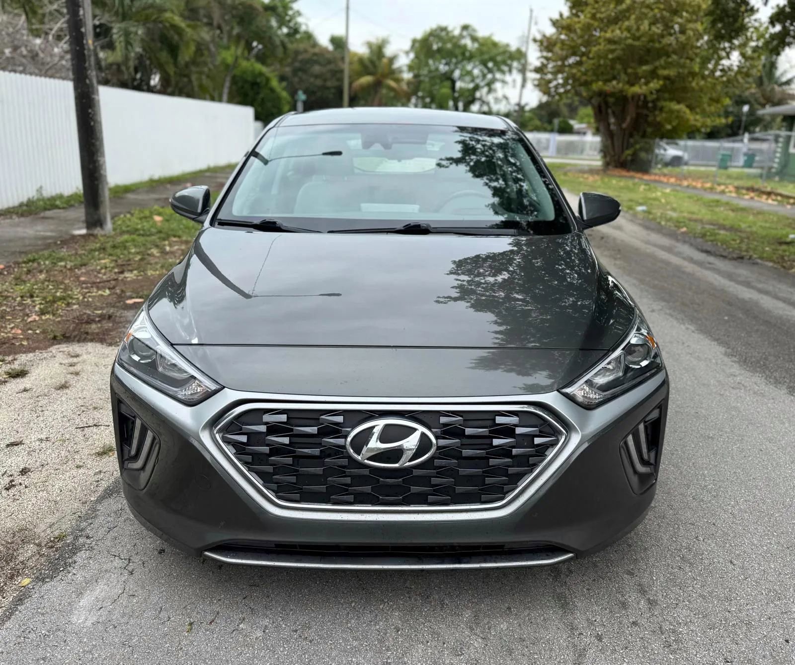 Used 2021 Hyundai Ioniq SE image 5