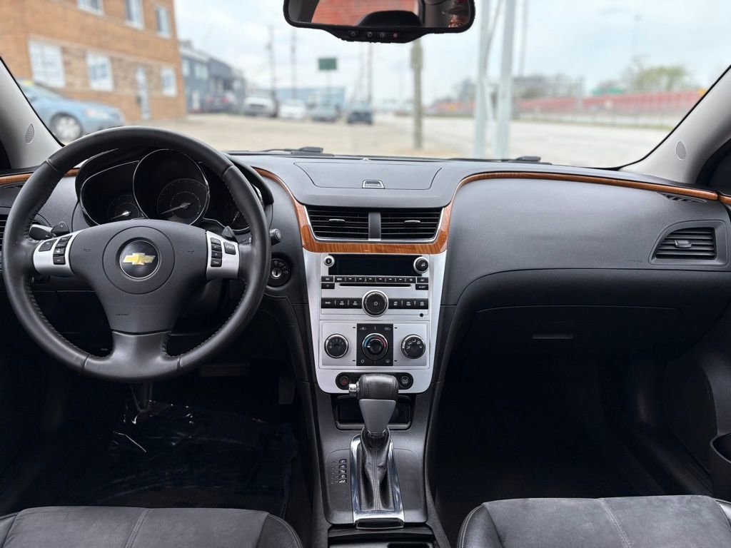 Used 2010 Chevrolet Malibu LT image 18