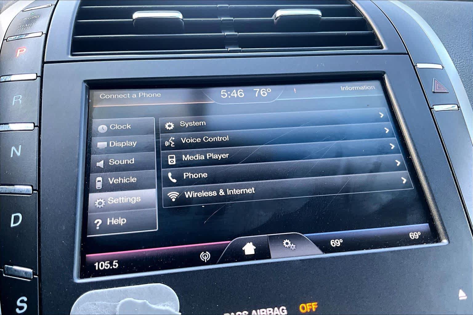 Used 2014 Lincoln MKZ FWD image 34