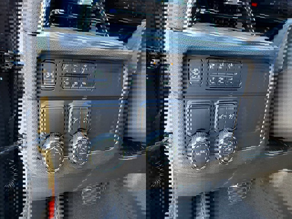 New 2026 Chevrolet Suburban Premier image 13