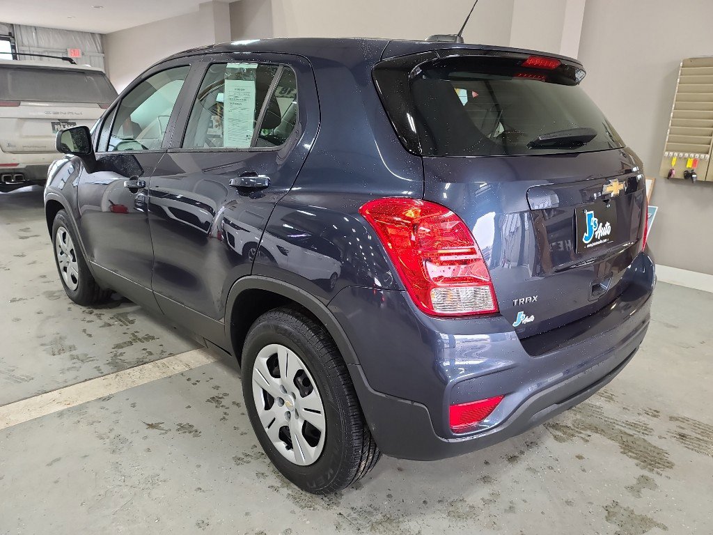 Used 2018 Chevrolet Trax LS image 5