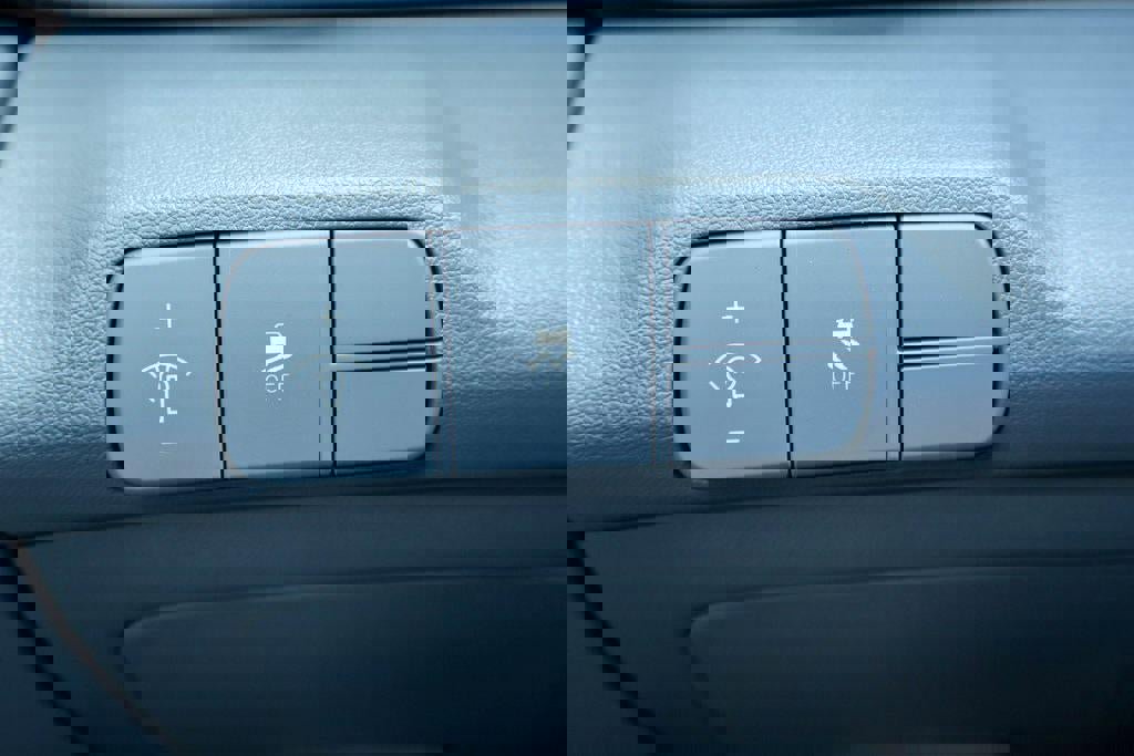 New 2026 Hyundai Elantra Sport image 21