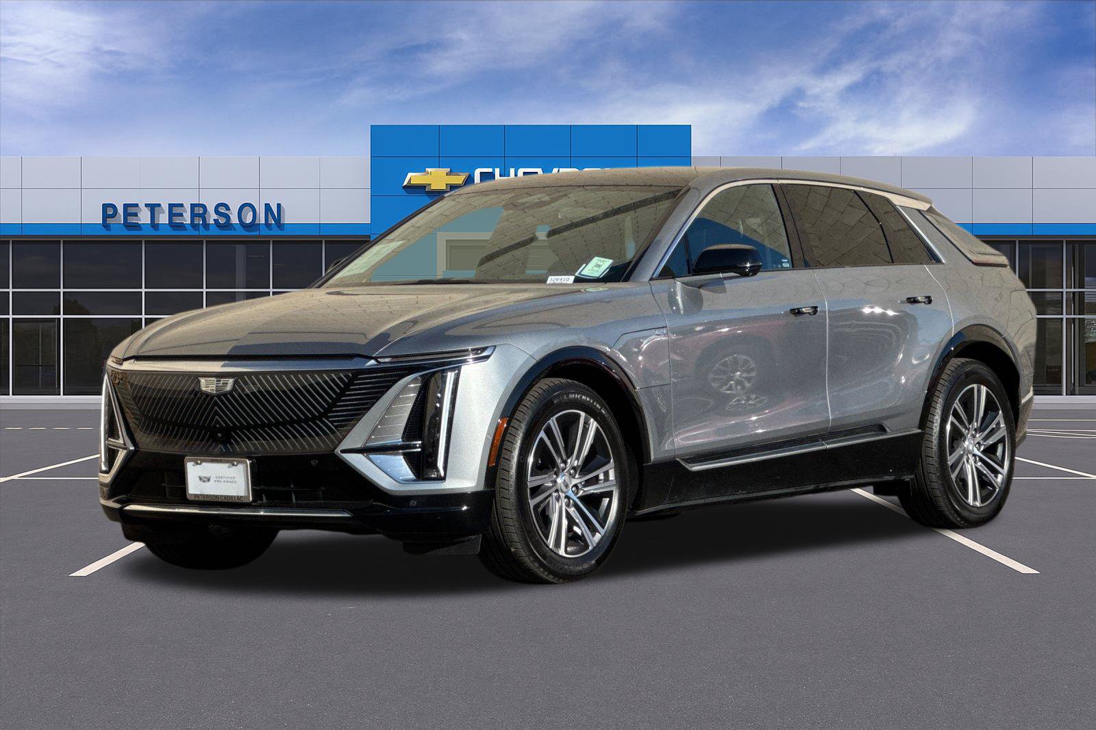 Used 2024 Cadillac Lyriq Luxury AWD/4WD image 8