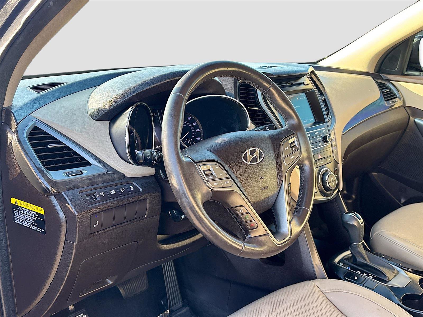 Used 2017 Hyundai Santa Fe Sport image 9