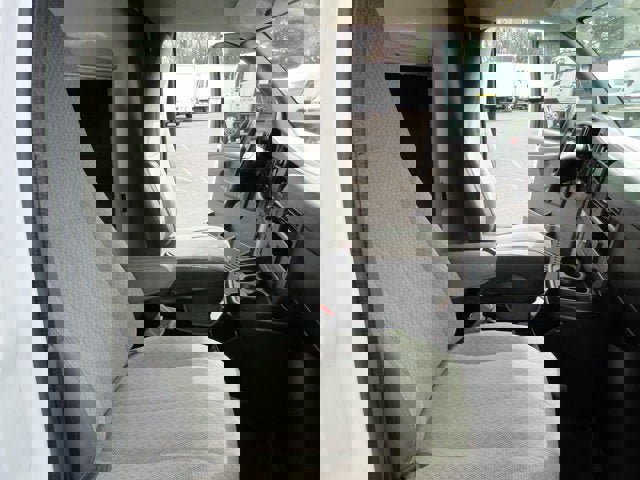 Used 2015 Chevrolet Express 3500 RWD image 17