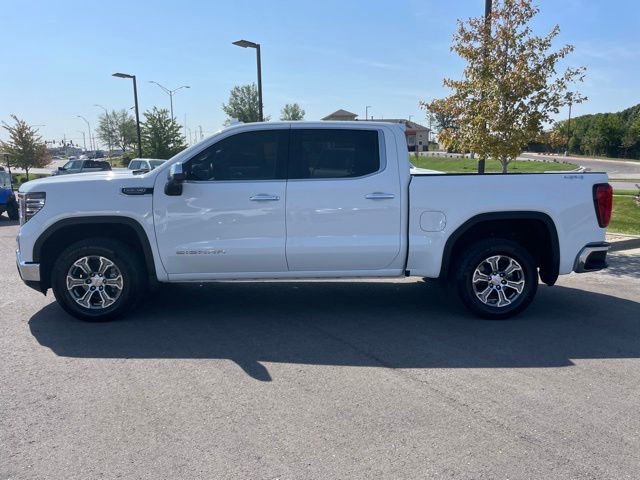 Used 2023 GMC Sierra 1500 SLT image 2