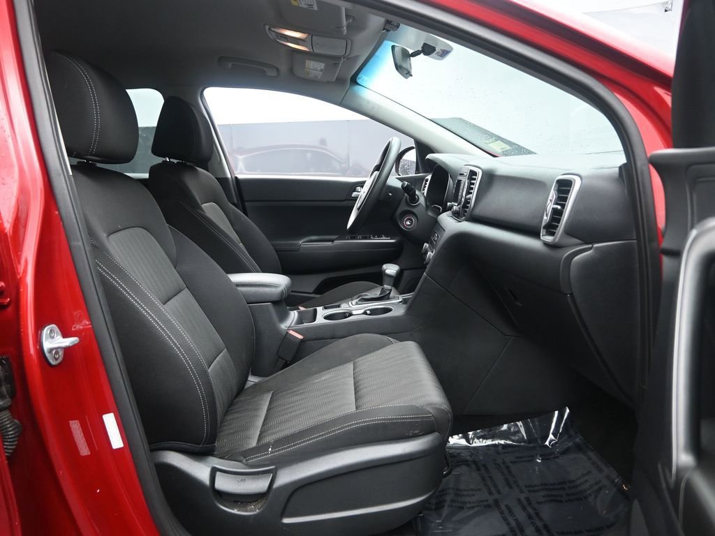 Used 2019 Kia Sportage LX image 32