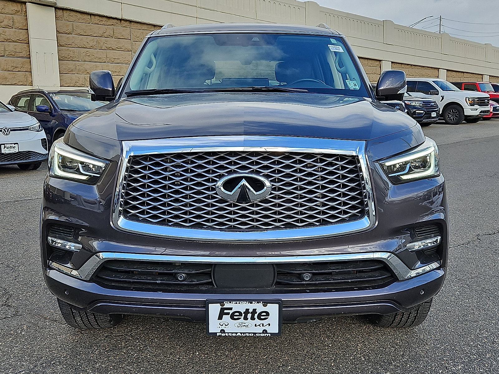 Certified 2023 INFINITI QX80 Luxe w/ Cargo Package AWD/4WD image 2