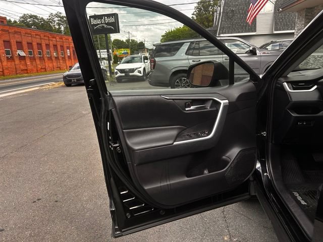 Used 2020 Toyota RAV4 XLE w/ All Weather Liner Package AWD/4WD image 11