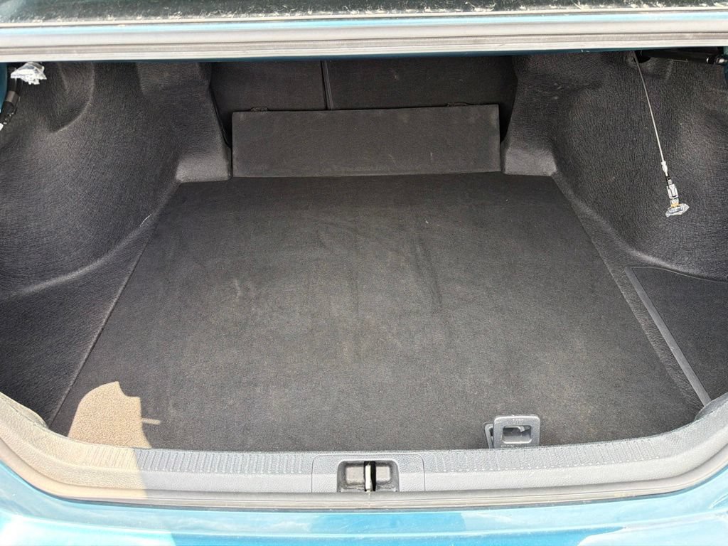 Used 2025 Toyota Camry SE FWD image 12
