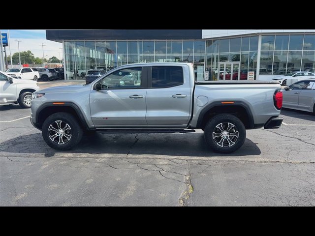 Used 2023 GMC Canyon AT4 w/ AT4 Premium Package AWD/4WD image 5