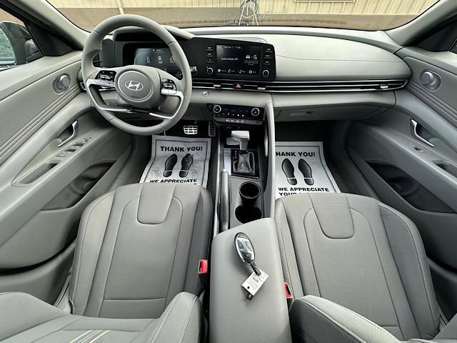 New 2026 Hyundai Elantra Sport image 9
