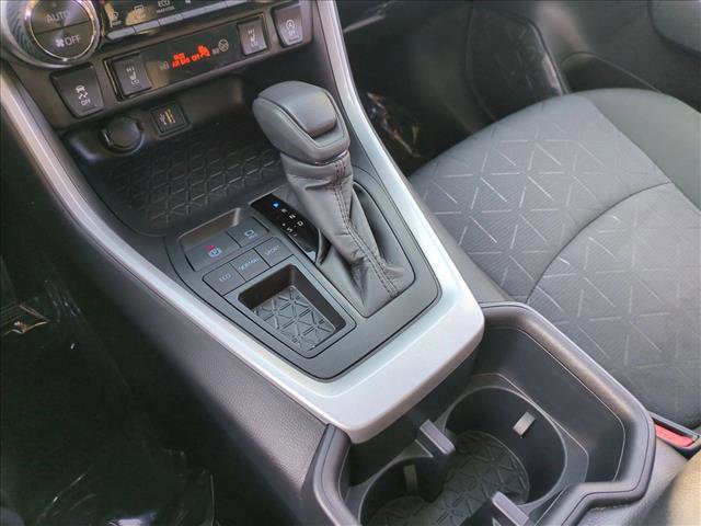 Used 2025 Toyota RAV4 XLE w/ Convenience Package FWD image 12