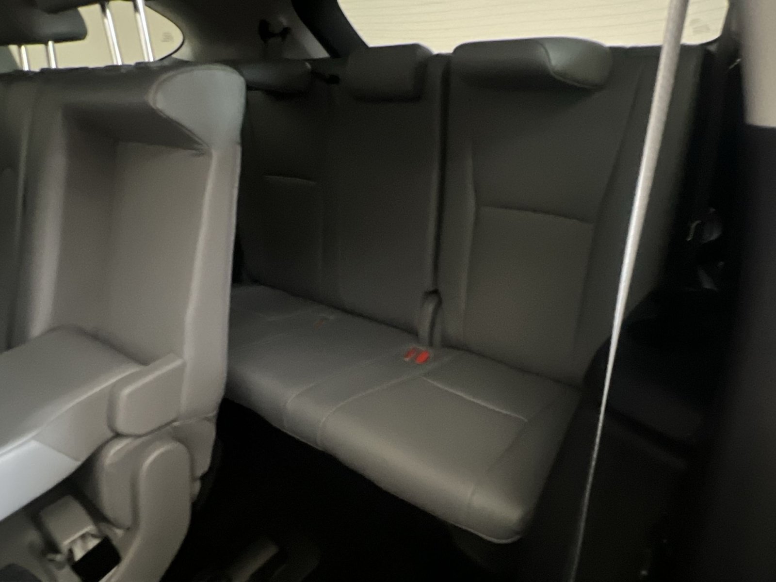 Used 2022 Toyota Highlander XLE FWD image 25