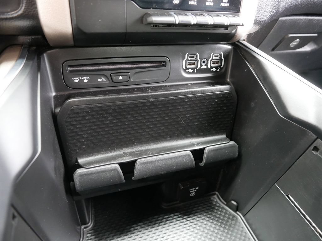 Used 2019 RAM 1500 Laramie w/ Sport Appearance Package AWD/4WD image 24