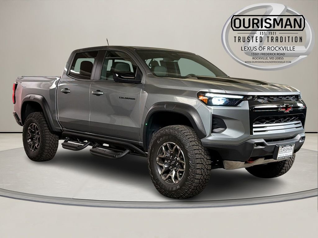 Used 2025 Chevrolet Colorado ZR2 w/ Technology Package