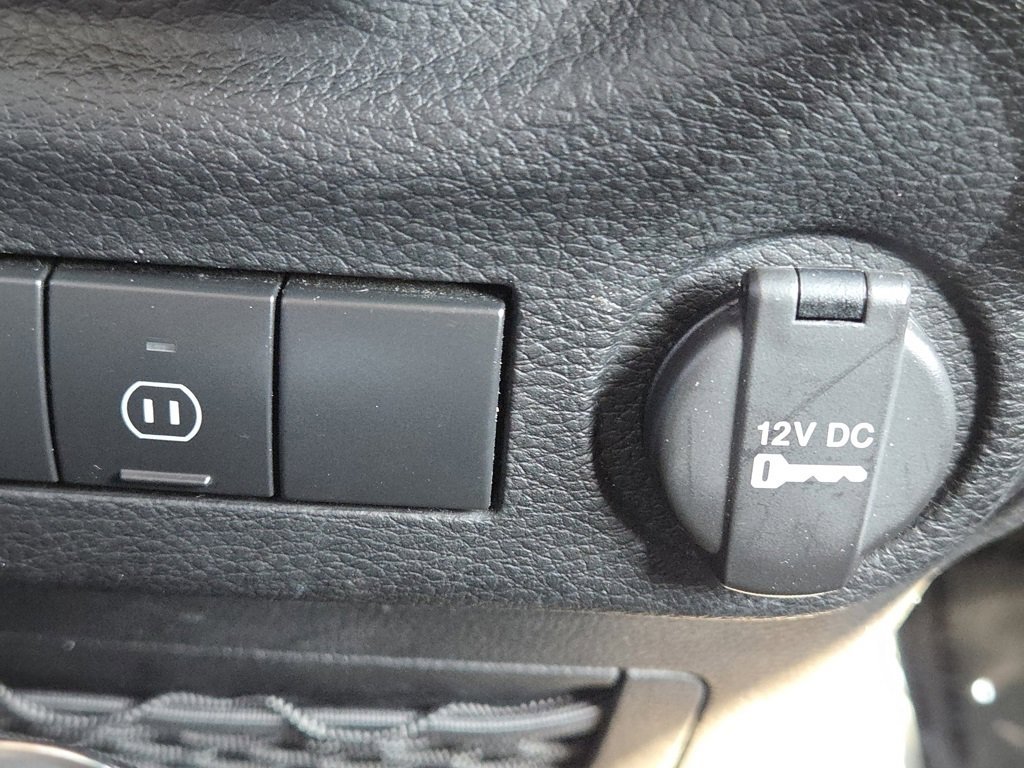 Used 2012 Jeep Wrangler Sahara w/ Connectivity Group image 10