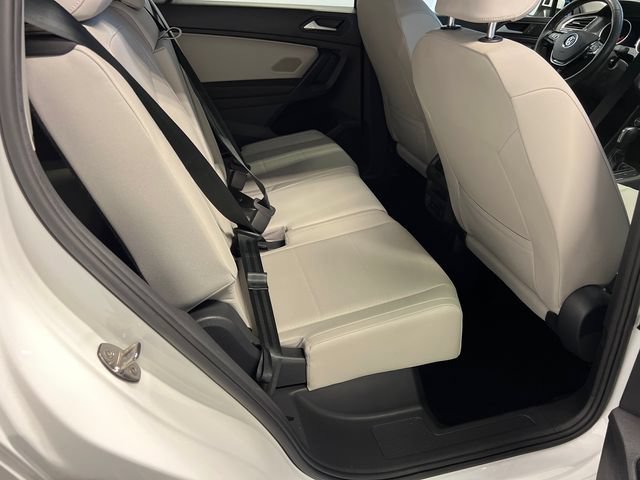 Certified 2021 Volkswagen Tiguan SE FWD image 12