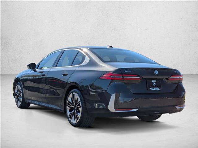 Used 2025 BMW 540i xDrive image 8