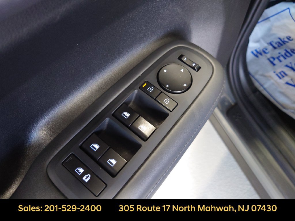 Certified 2024 Hyundai Santa Fe SEL AWD/4WD image 12