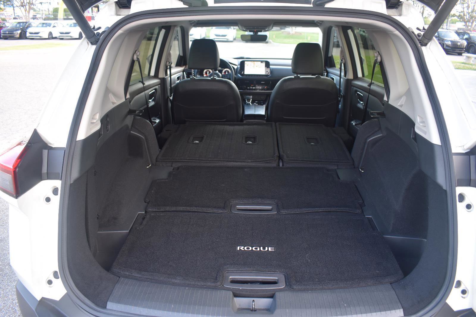 Used 2023 Nissan Rogue Platinum w/ Platinum Premium Package AWD/4WD image 60