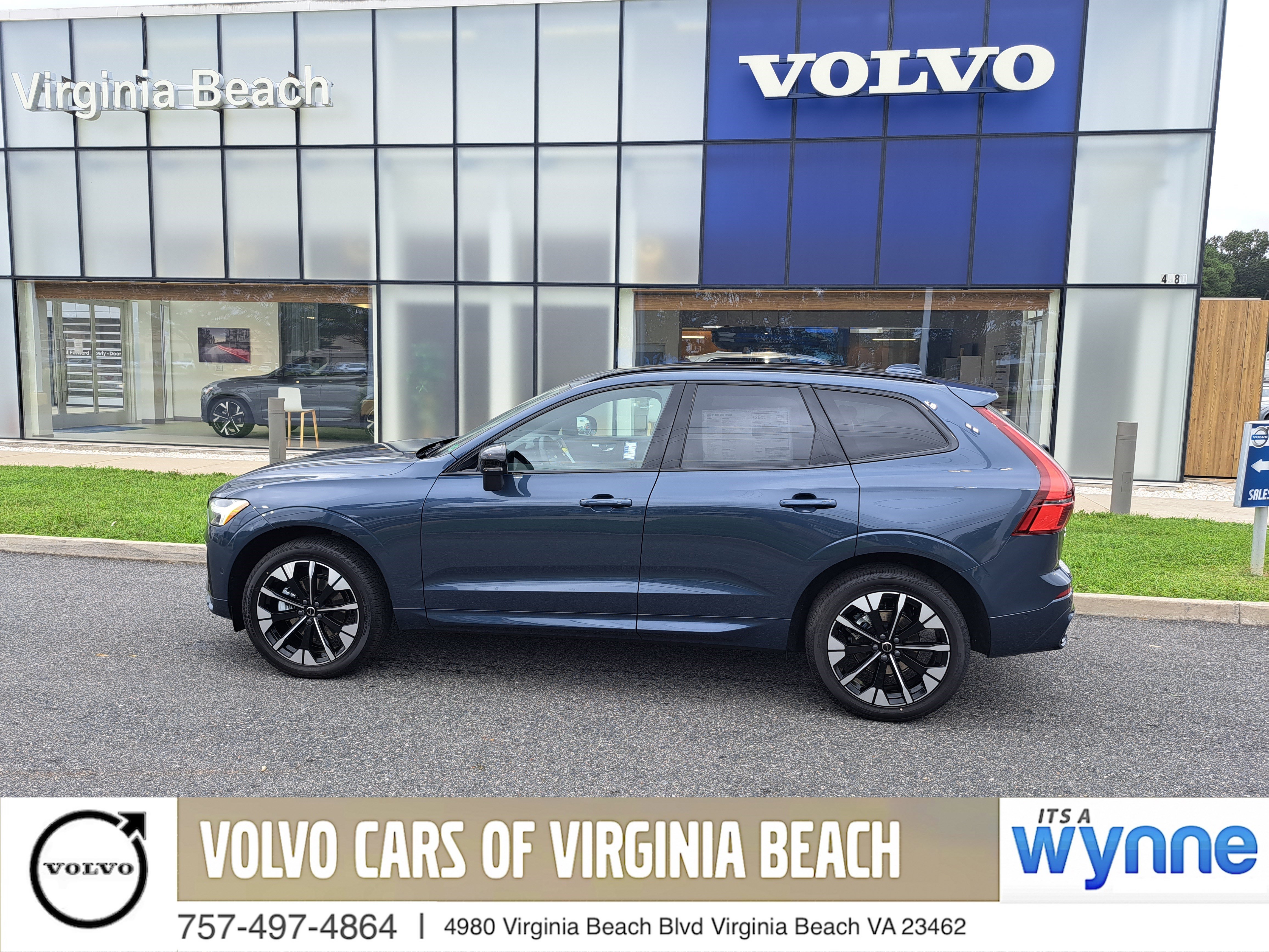 New 2026 Volvo XC60 B5 Plus w/ Protection Package Premier
