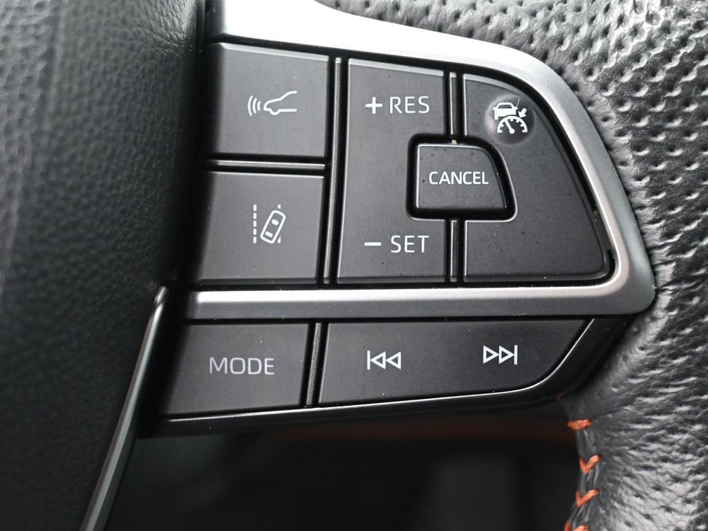 Certified 2024 Toyota Sienna XSE w/ XSE Premium Package image 21