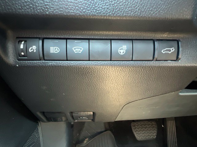 Used 2023 Toyota RAV4 XLE w/ Convenience Package FWD image 21
