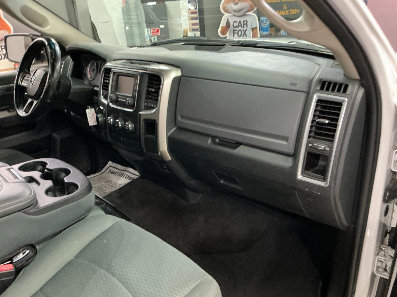 Used 2017 RAM 1500 Classic SLT AWD/4WD image 26